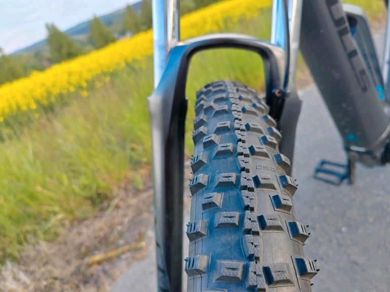 BULLS Aminga E2 2020 2020 Mountainbike de segunda mano, Gris claro — imagen 6 de 17