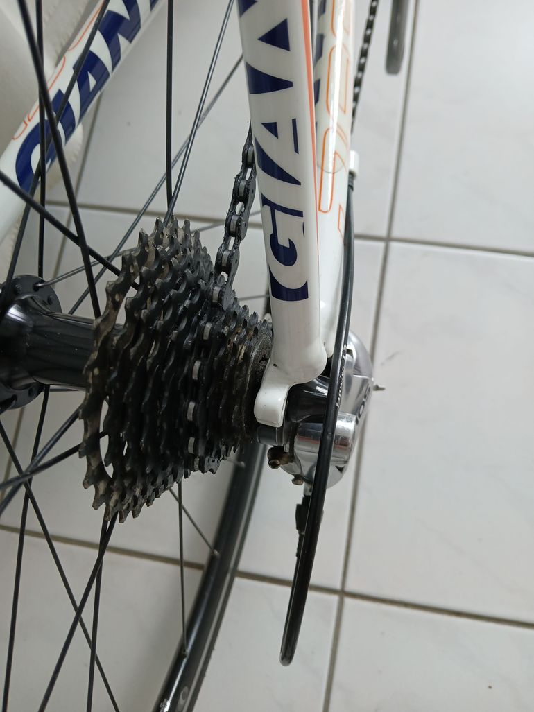 Giant Defy Advanced 2010 2010 Road & Gravel d'occasion — image 5 sur 10
