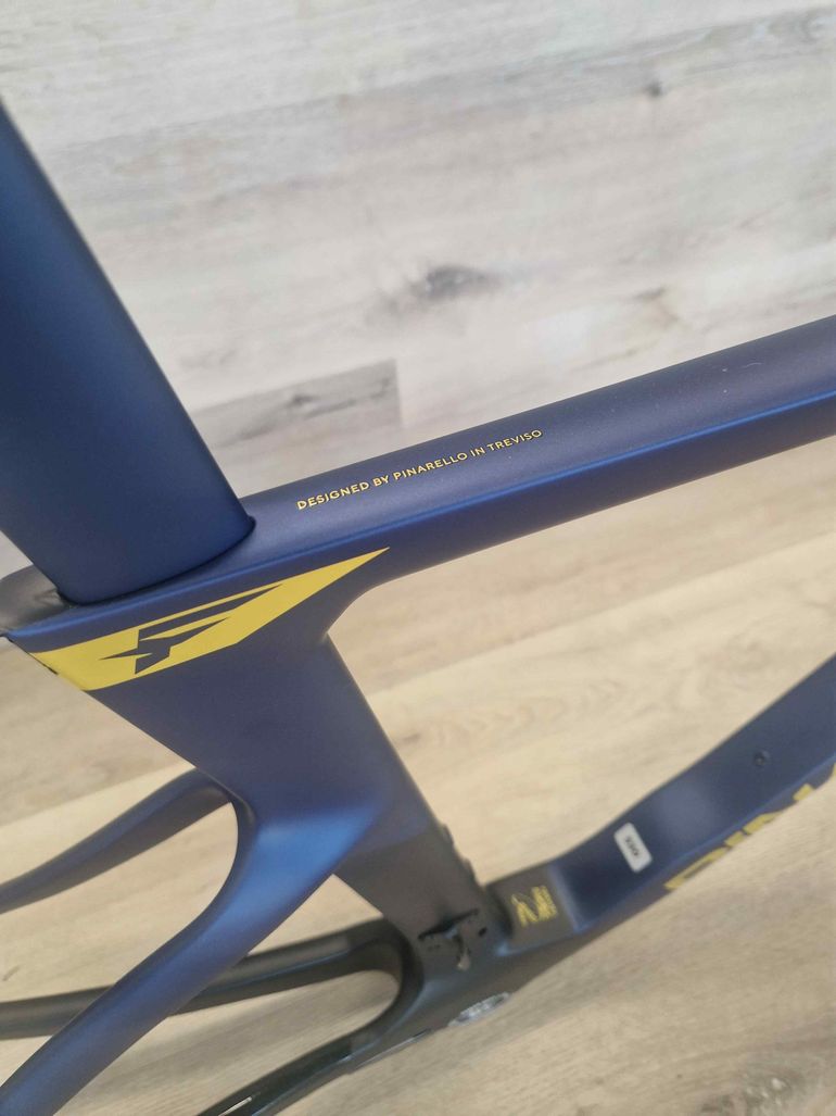 Pinarello FRAME PINARELLO DOGMA F COLORE TEAM 36.5 Frameset 2026 Road & Gravel d'occasion — image 6 sur 6