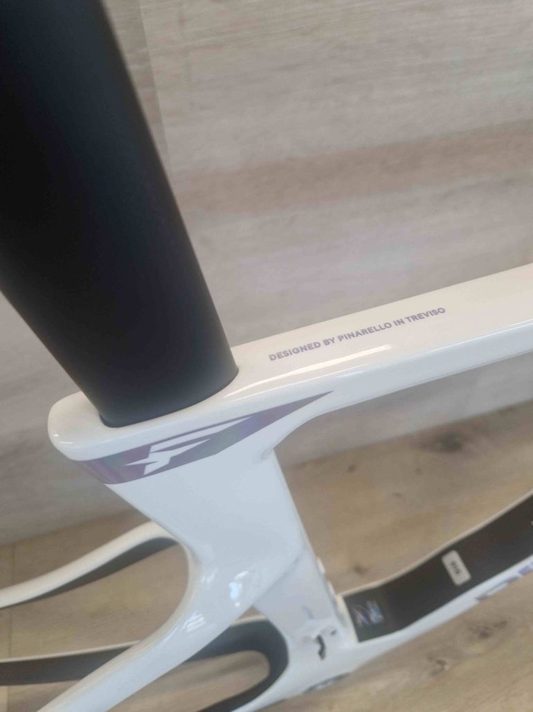 PINARELLO FRAME DOGMA F COLORE WHITE 2027 Frameset 2027 Road & Gravel de segunda mano, Blanco — imagen 5 de 5