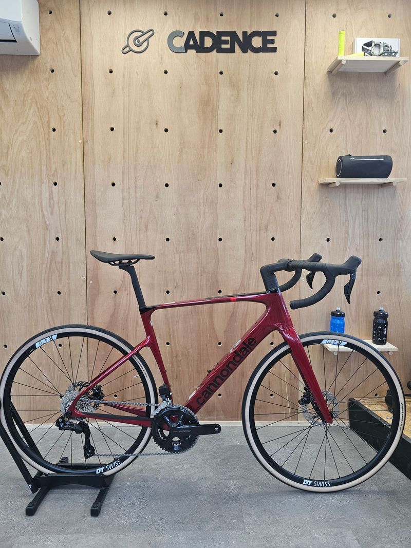 Gebrauchtes Cannondale Synapse Carbon 4 2026 2026 Road & Gravel, Rot — Bild 1 von 4