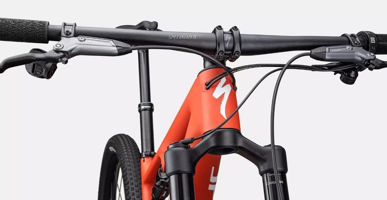 Tweedehands Specialized Epic 8 Comp 2025 2025 Mountainbike — afbeelding 2 van 3