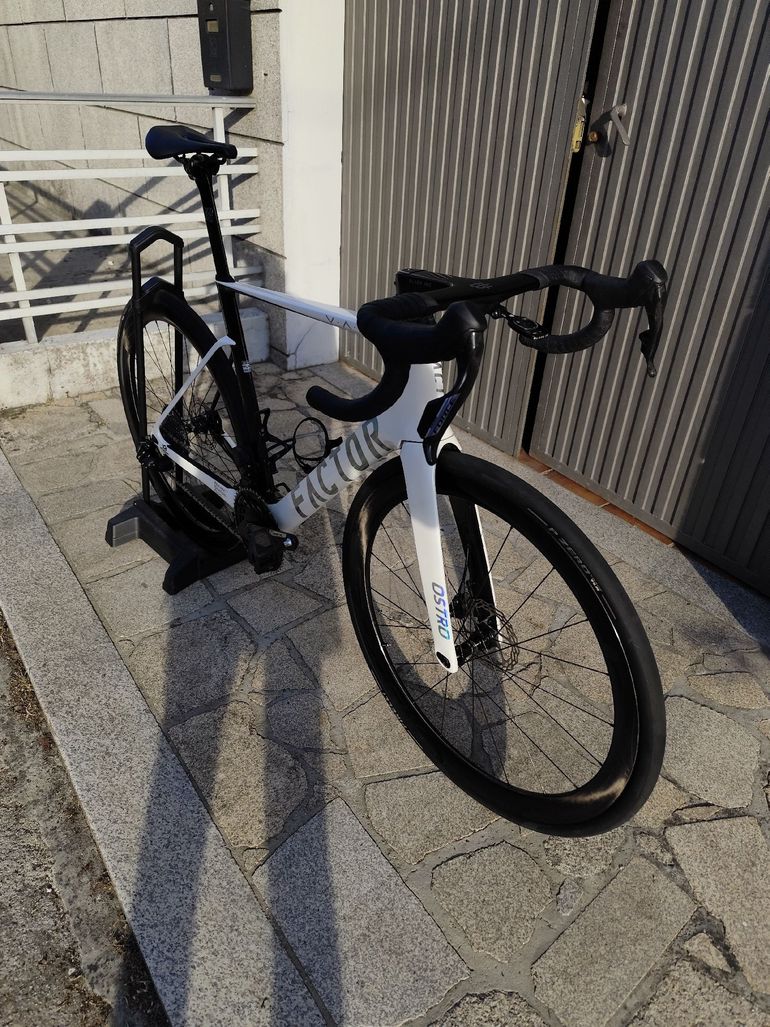 Tweedehands Factor OSTRO VAM - Frameset Premium 2025 Frameset 2025 Road & Gravel — afbeelding 5 van 7