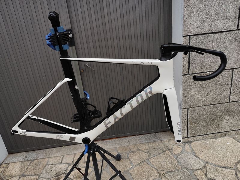 Použité Factor OSTRO VAM - Frameset Premium 2025 Frameset 2025 Road & Gravel