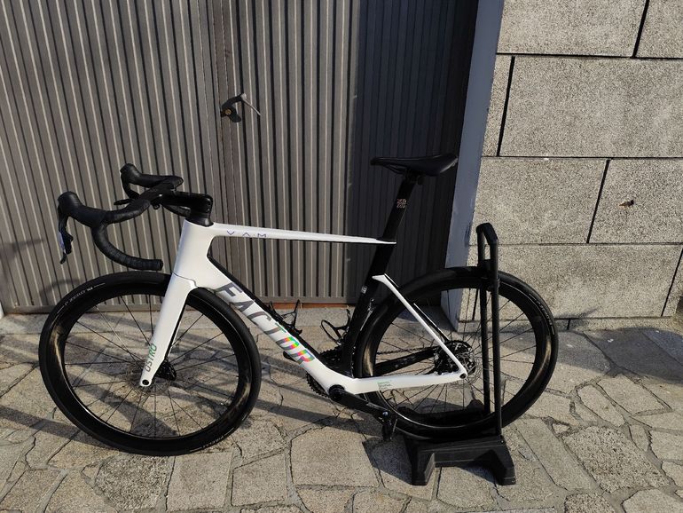 Tweedehands Factor OSTRO VAM - Frameset Premium 2025 Frameset 2025 Road & Gravel — afbeelding 2 van 7