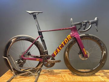 Used Factor OSTRO Vam Prisma Colour Campagnolo New Record 2026 Road & Gravel