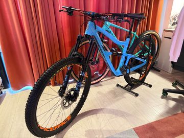 Ibis Ripmo GX 2022 2022 Mountainbike usato, Blu — immagine 7 di 9