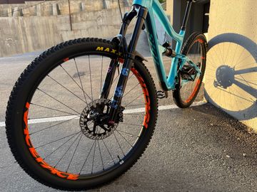 Ibis Ripmo GX 2022 2022 Mountainbike usato, Blu — immagine 3 di 9
