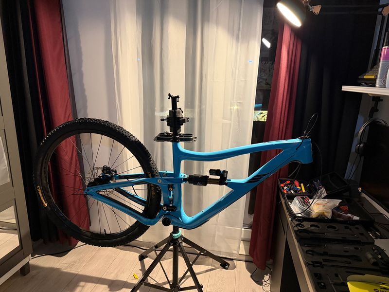 Ibis Ripmo GX 2022 2022 Mountainbike usato, Blu — immagine 9 di 9