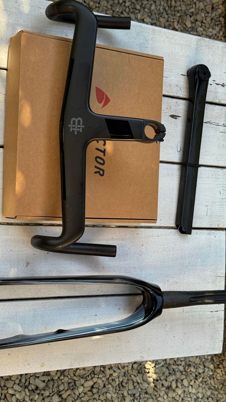 Gebrauchtes Faktor Custom Frameset 2025 Road & Gravel, Schwarz — Bild 7 von 11