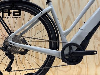 Specialized Turbo Como 4.0 Shimano Deore 2022 Urban de segunda mano, Gris claro — imagen 14 de 16