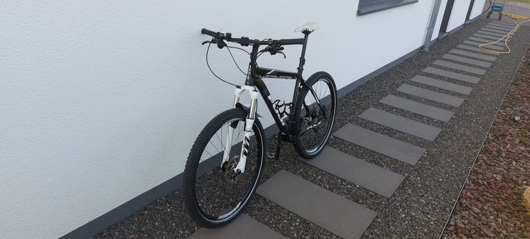 Gebrauchtes Fuji Tahoe 29 1.5 Disc 2015 2015 Mountainbike, Schwarz, 29 — Bild 3 von 3