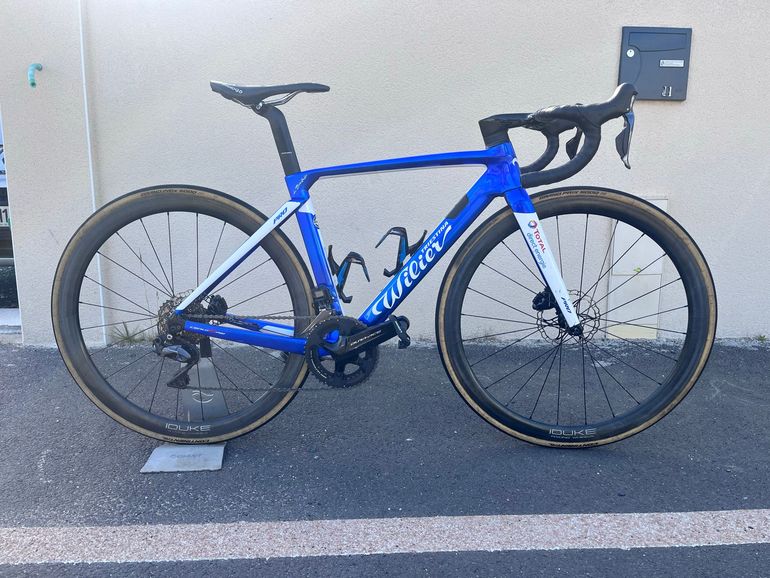 Gebrauchtes Wilier Cento10pro Shimano Dura Ace Di2 2020 Road & Gravel, Blau — Bild 1 von 3