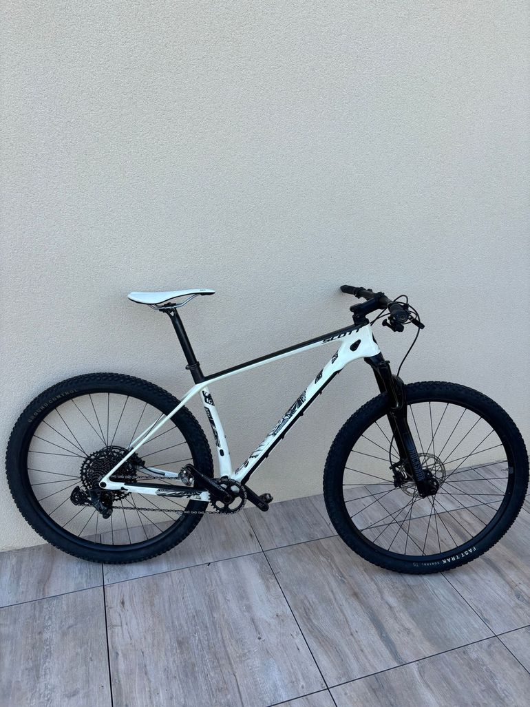 Used Scott Scale 940 2022 2022 Mountainbike, White, 29 — image 1 of 5