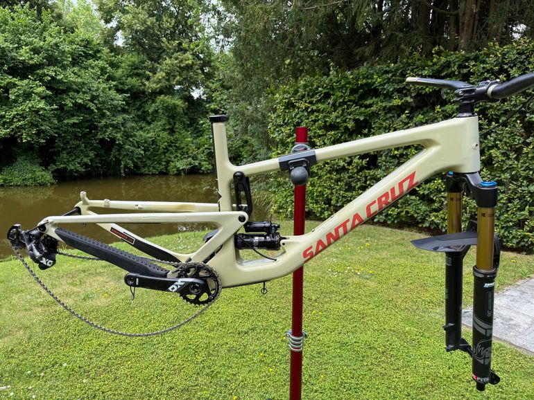Tweedehands Santa Cruz Hightower CC Frameset 2020 Mountainbike — afbeelding 1 van 14