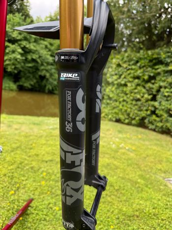 Tweedehands Santa Cruz Hightower CC Frameset 2020 Mountainbike — afbeelding 9 van 14