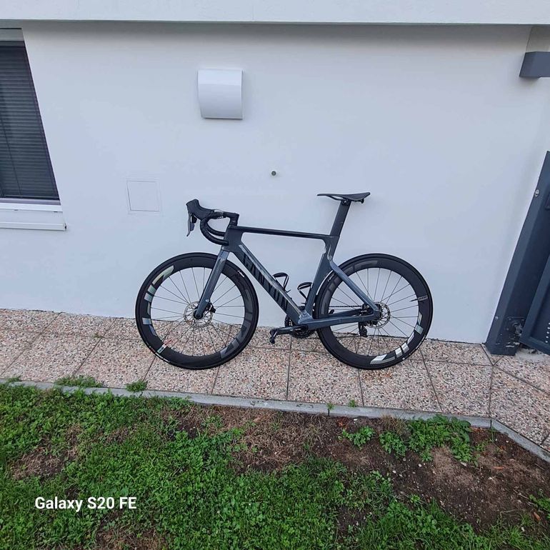 Canyon Aeroad CF SLX 8 AXS 2024 2024 Road & Gravel d'occasion — image 7 sur 10