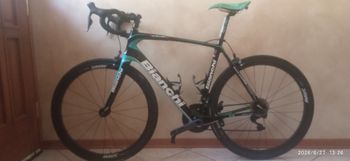 Used Bianchi Infinito Shimano Ultegra Di2 (12 Speed) 2014 Road & Gravel, Black — image 2 of 3