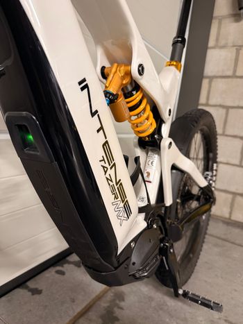 Used Intense TAZER MX CARBON PRO 2024 2024 Mountainbike, White, 29, 27.5 — image 7 of 11