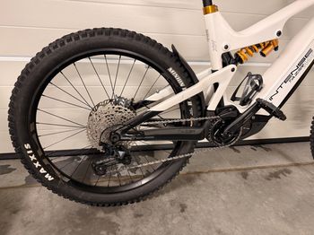 Used Intense TAZER MX CARBON PRO 2024 2024 Mountainbike, White, 29, 27.5 — image 2 of 11