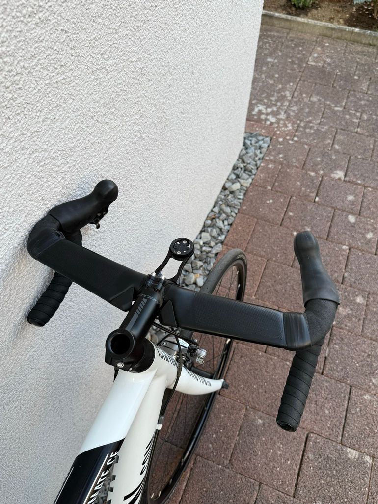 Gebrauchtes Canyon Ultimate CF SLX 8.0 2018 2018 Road & Gravel, Weiß — Bild 6 von 12