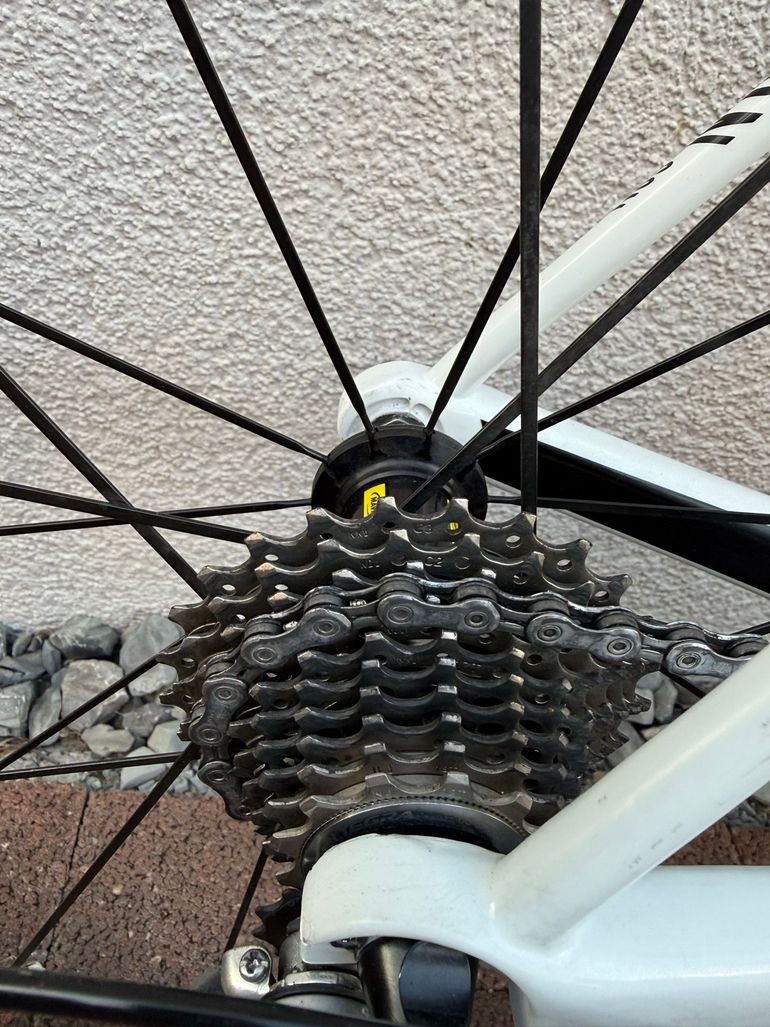Gebrauchtes Canyon Ultimate CF SLX 8.0 2018 2018 Road & Gravel, Weiß — Bild 7 von 12