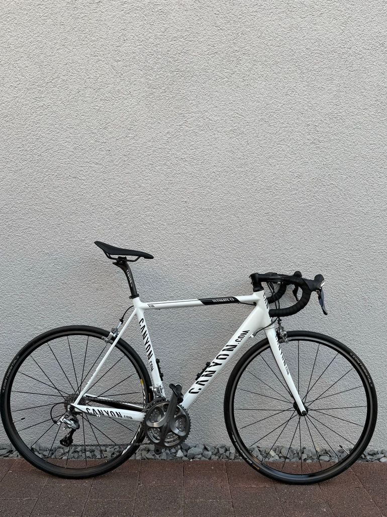 Gebrauchtes Canyon Ultimate CF SLX 8.0 2018 2018 Road & Gravel, Weiß — Bild 1 von 12