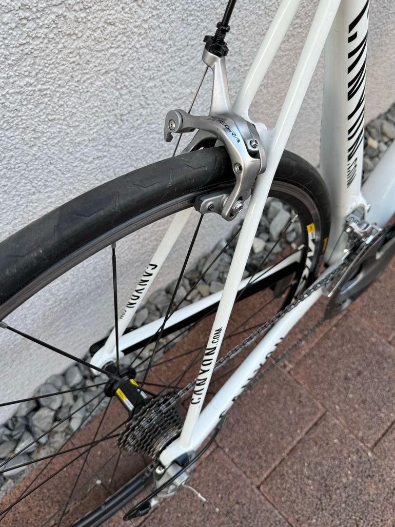 Gebrauchtes Canyon Ultimate CF SLX 8.0 2018 2018 Road & Gravel, Weiß — Bild 4 von 12