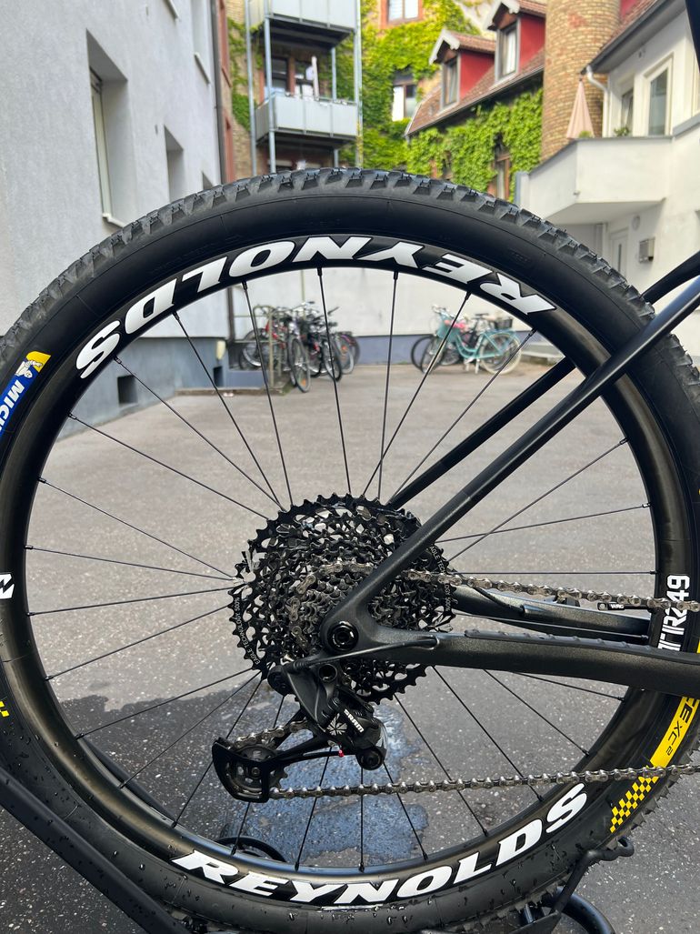 Brugt Orbea Custom Orbea Alma Carbon Hardtail 2025 Mountainbike — billede 8 af 13