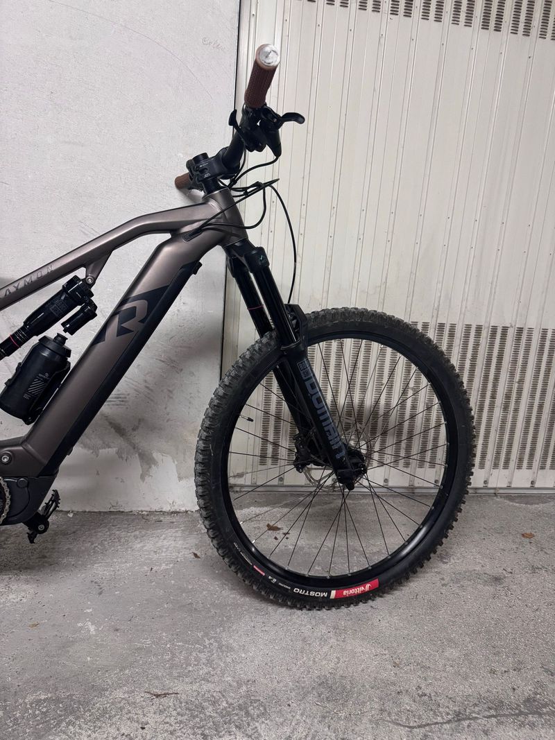 Gebrauchtes R RAYMON TrailRay 160E 9.0 2024 2024 Mountainbike, Hellgrau, 29 — Bild 4 von 7