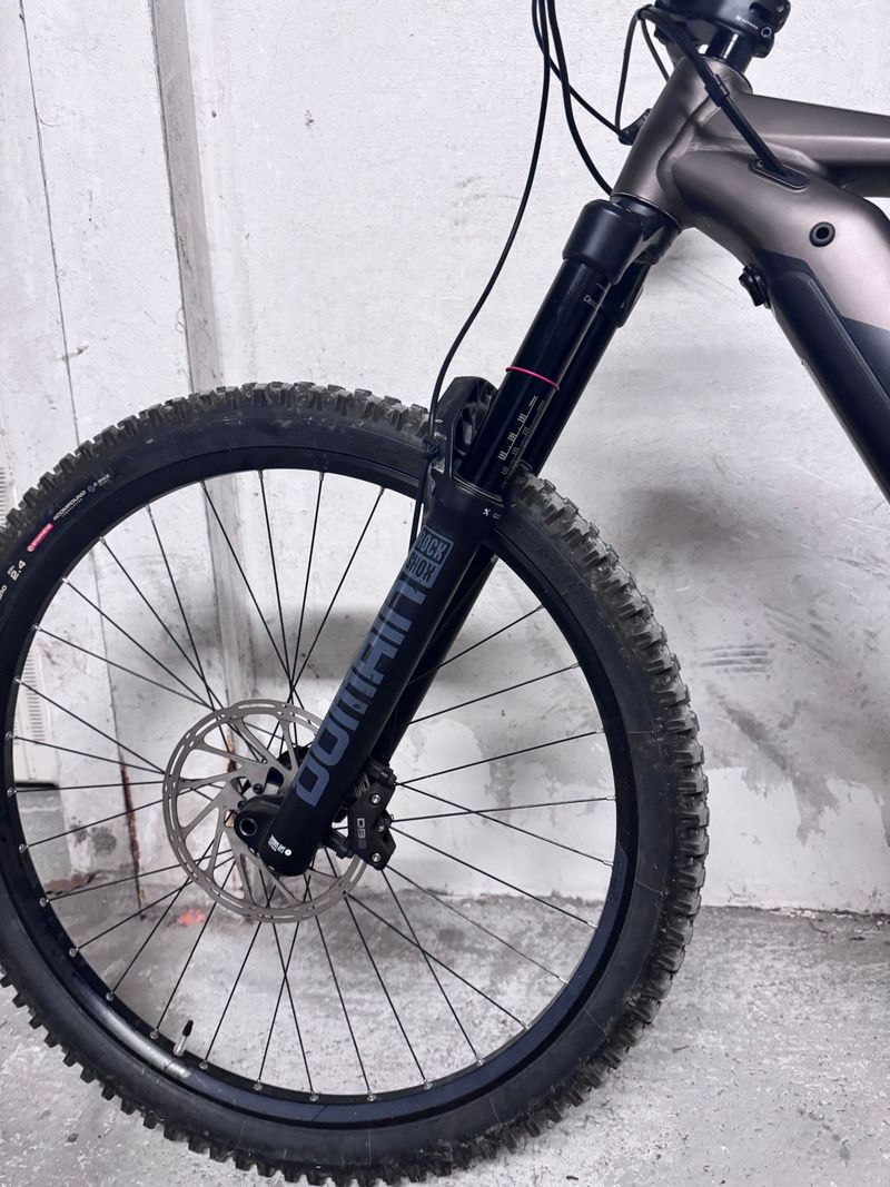 Gebrauchtes R RAYMON TrailRay 160E 9.0 2024 2024 Mountainbike, Hellgrau, 29 — Bild 7 von 7