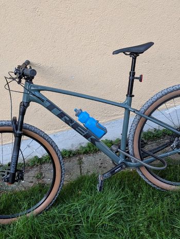 Used Trek Marlin 7 Gen 3 2024 2024 Mountainbike, Green, 27.5, 29 — image 6 of 18