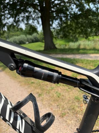 Použité Canyon CF SLX 9.0 DT LTD 2020 Mountainbike — obrázek 13 z 15