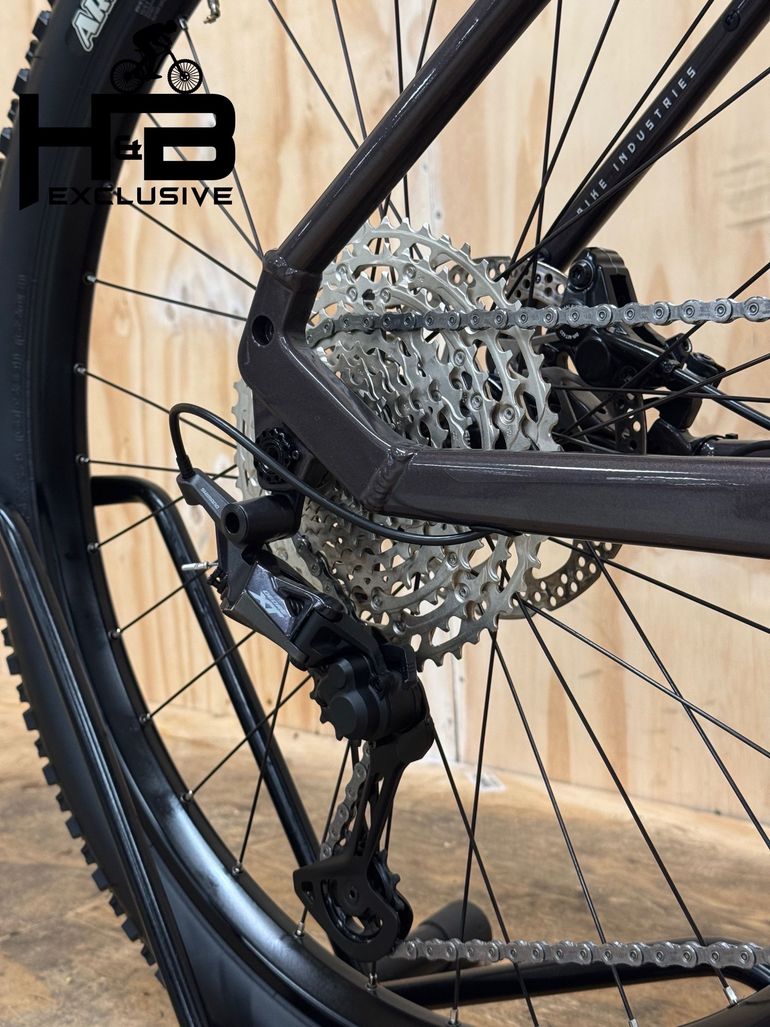 Tweedehands KTM Macina Team 672 Glorious Shimano XT 2022 Mountainbike — afbeelding 12 van 13