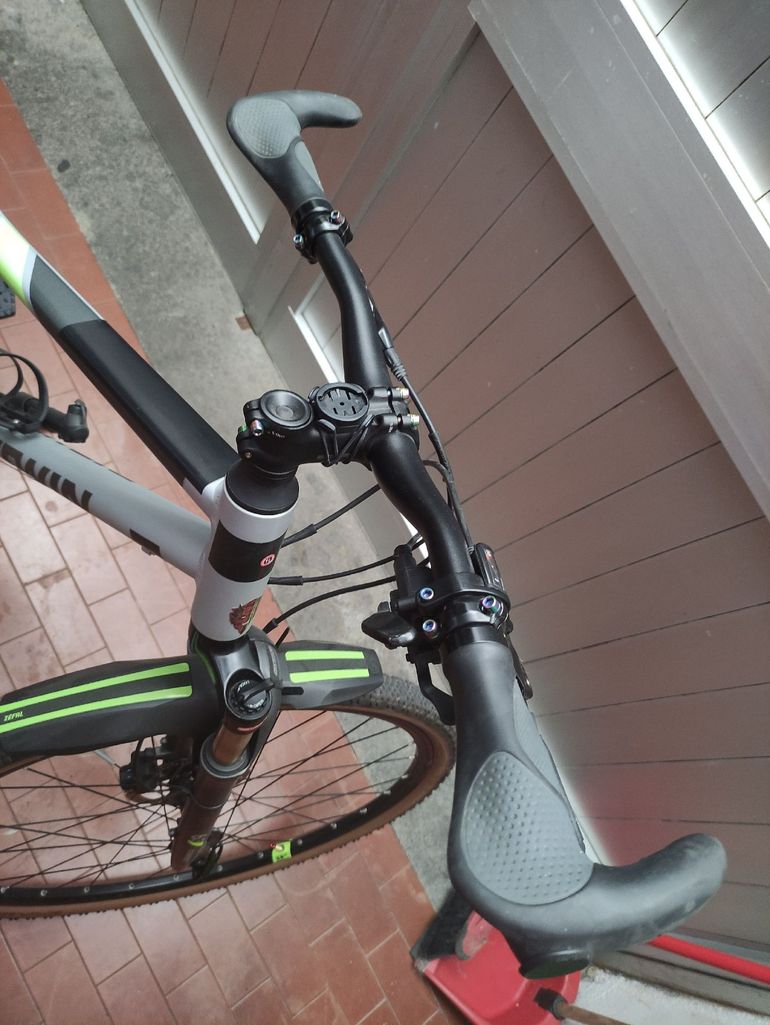 B’TWIN Riverside Other 2018 Mountainbike de segunda mano, Gris claro — imagen 17 de 35