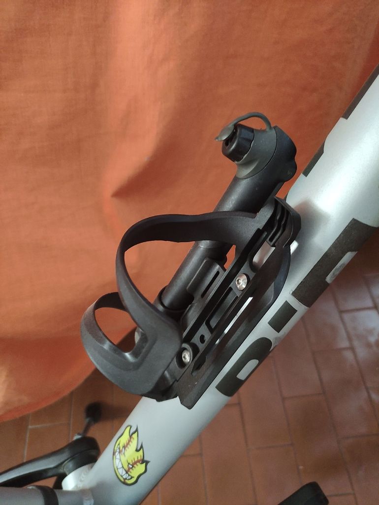 B’TWIN Riverside Other 2018 Mountainbike de segunda mano, Gris claro — imagen 2 de 35