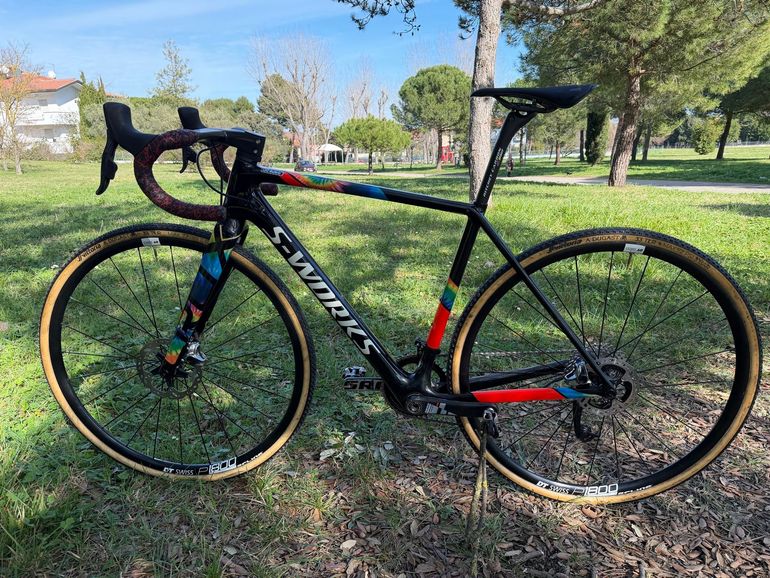 Specialized Crux SRAM Red eTap AXS 2018 Road & Gravel d'occasion — image 2 sur 7