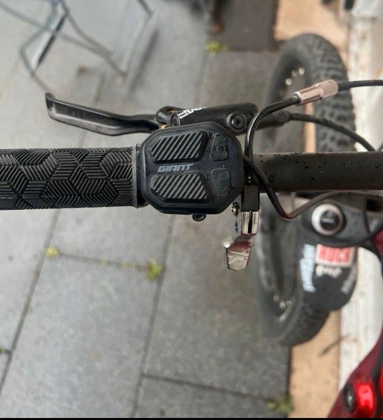 Giant Stance E+ 2 2020 2020 Mountainbike d'occasion — image 3 sur 7