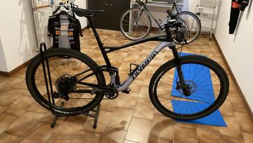 Used Olimpia Custom SRAM GX Eagle 2023 Mountainbike, Light Gray — image 4 of 7