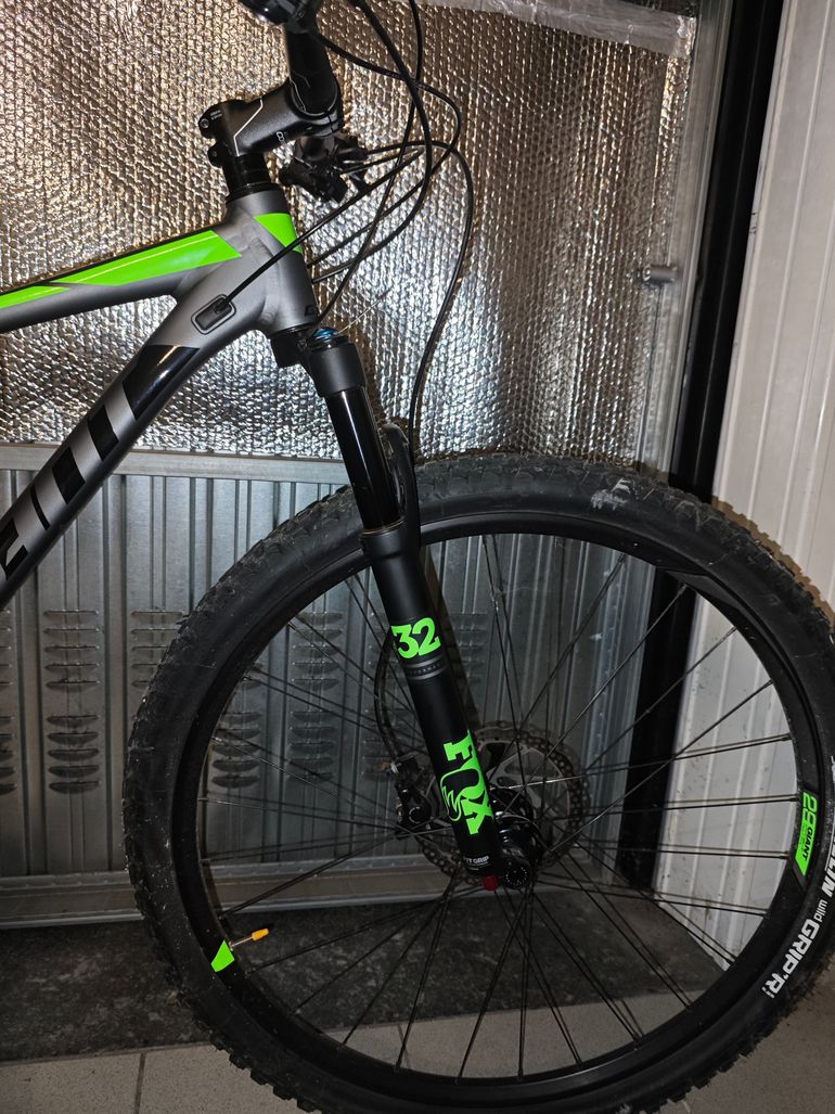 Gebrauchtes Giant Terrago Xc 29 2018 Mountainbike, Hellgrau — Bild 2 von 9