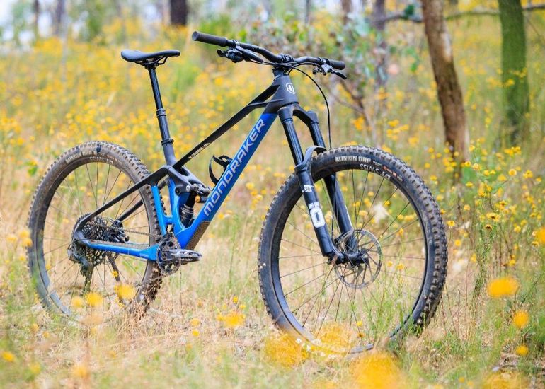 Used Mondraker FOXY CARBON RR 2024 2024 Mountainbike, Blue, 29 — image 1 of 5
