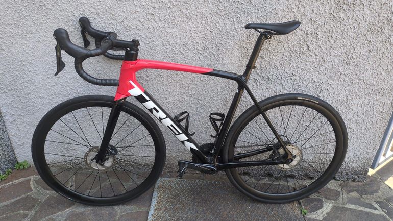 Used Trek Émonda SL 6 Disc Pro 2021 2021 Road & Gravel, Black — image 1 of 5