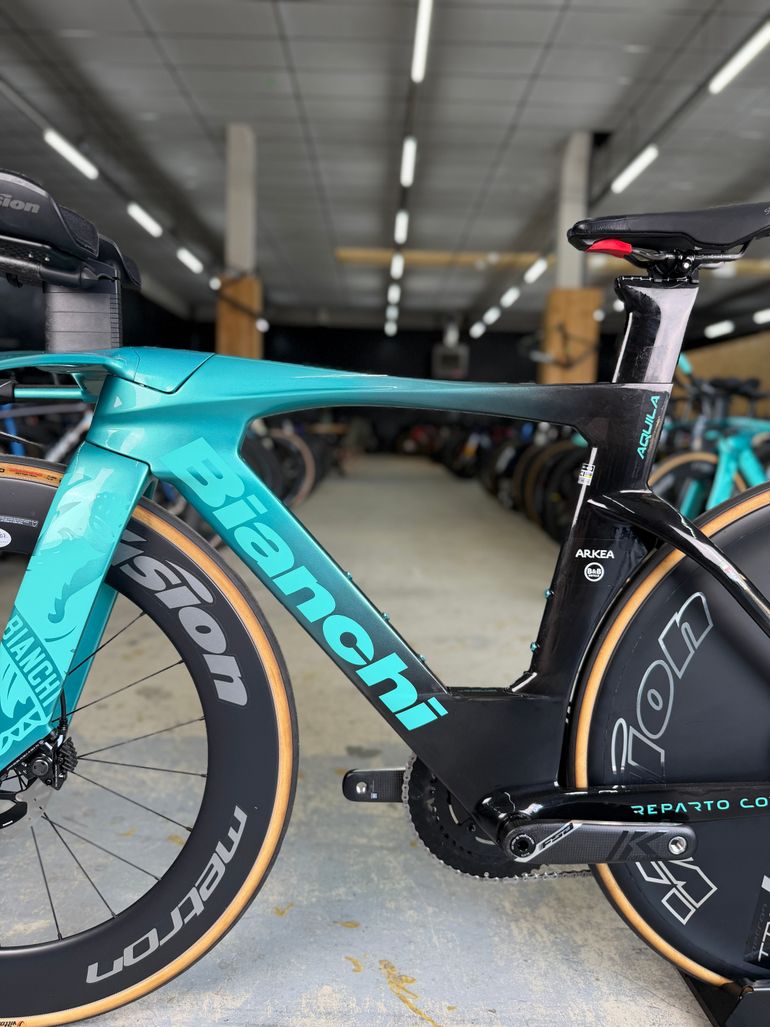 Gebrauchtes Bianchi Aquila RC Dura Ace Di2 4IIII Pwm 2025 2025 Road & Gravel, Blau — Bild 24 von 24