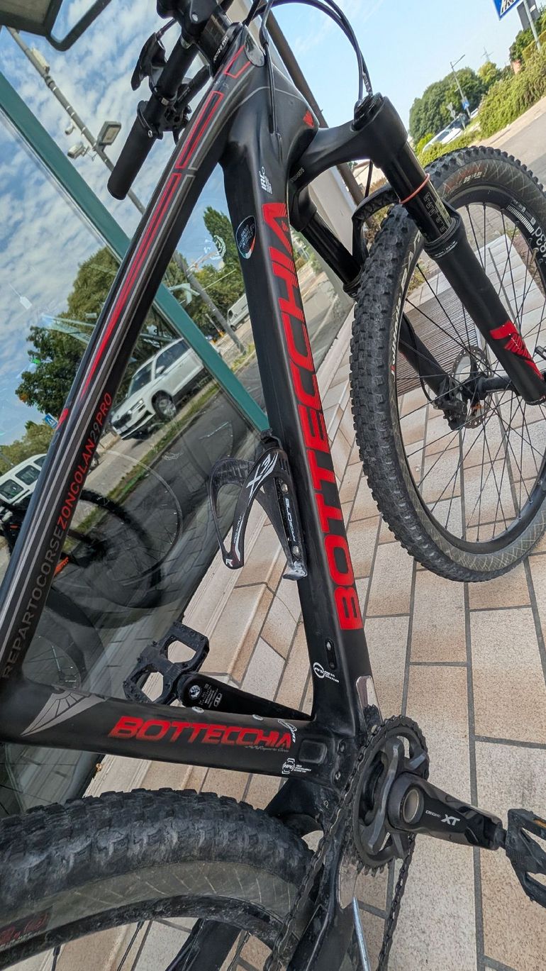 Bottecchia Zoncolan Shimano Deore XT 2023 Mountainbike de segunda mano, Negro — imagen 4 de 8