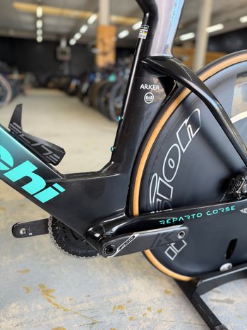 Gebrauchtes Bianchi Aquila RC Dura Ace Di2 4IIII Pwm 2025 2025 Road & Gravel, Blau — Bild 24 von 24