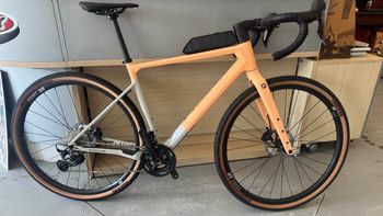 Used Focus ATLAS 8.8 2024 2024 Road & Gravel