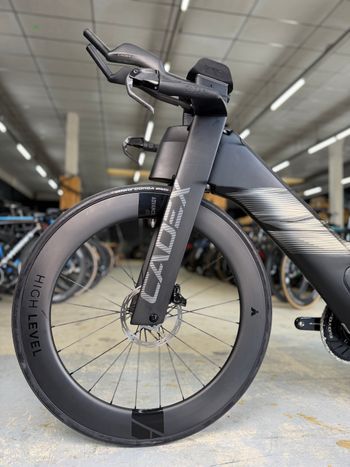 Brugt Cadex Tri SRAM RED AXS Carbon TT 2023 Road & Gravel — billede 15 af 24