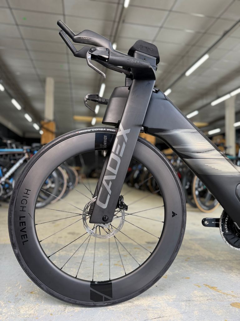 Brugt Cadex Tri SRAM RED AXS Carbon TT 2023 Road & Gravel — billede 15 af 24