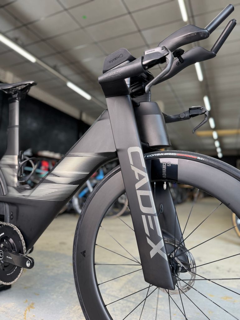 Brugt Cadex Tri SRAM RED AXS Carbon TT 2023 Road & Gravel — billede 4 af 24