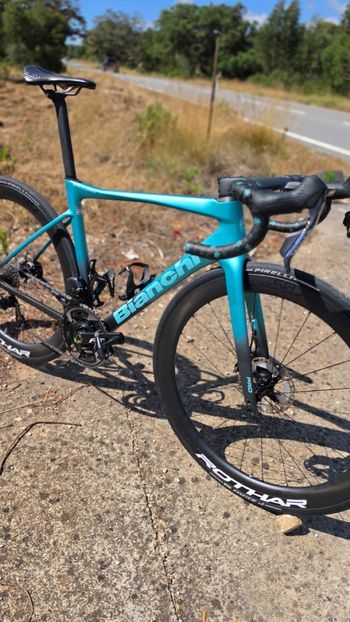 Tweedehands Bianchi Specialissima PRO Sram Force eTap AXS 2025 2025 Road & Gravel — afbeelding 5 van 10